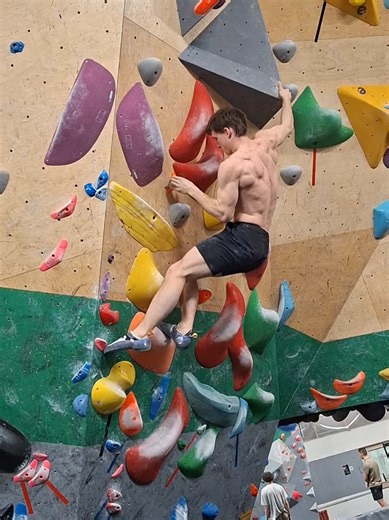 The new set is looking extremely dynamic. Some cool looking boulders and potential projects. 😆💪🧗 #fyp #training #climbing #rock_climbing #bouldering