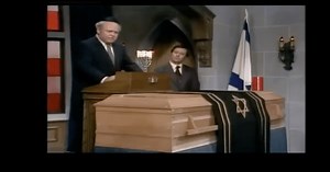Archie Bunker Gives A Christian Eulogy For His Best Friend... There's Only One Problem