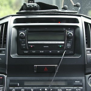 DIY CARPLAY INSTALL! 🔊 See how EASY it is to upgrade your out-dated head unit to something packed with features! More info at www.axisaustralia.com.au | 4WD 24/7