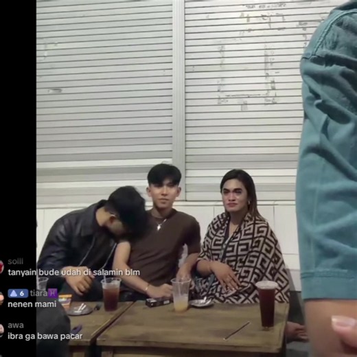 OH BENERRR🤣🤣, mas @cowok gabut mainnya off cam🫣🤭🤭 ketahuan kan, untung kk @ariel sadar livenya #rellin #00nthng00 #ariel #cowokgabut #4u