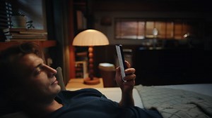 132K views · 50 reactions | Is reading at night good for you? Moving the eye muscles from side to side and focusing on each sentence promotes sleep. Softer lighting at night makes reading a good book oh so right. #DisplayGreatness #INSPIREGREATNESS #TCL40NXTPAPER #EyeComfort | TCL Mobile | Facebook