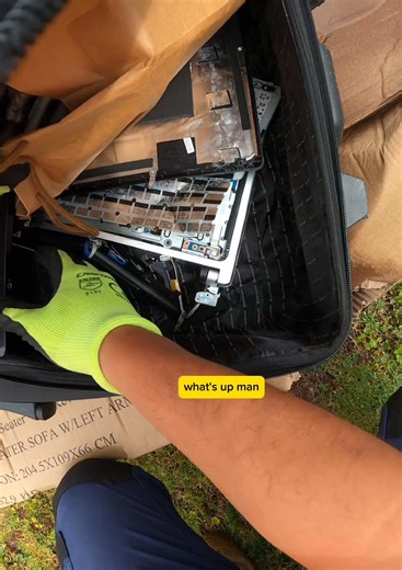 Scrapping and Reselling Busted Laptops in Australia