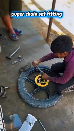 Hero super chain set fitting#video#viral views#Arvind auto service 🤩🥰😘