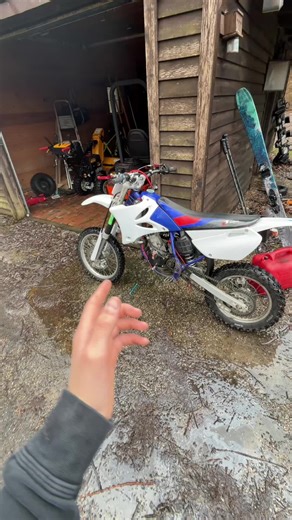 Fixing My YZ85: A Beginner's Guide