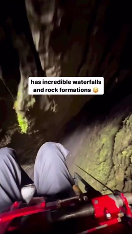 The Experience Media on Instagram: "Nature experience of the day: Descend into one of Britain’s largest natural caves In England, this destination offers the opportunity to explore the Earth’s subterranean mysteries 😮 The Gaping Hill chasm, an impressive underground passage descending to a depth of 105 meters, reveals spectacular waterfalls and rock formations. Follow to discover incredible experiences 🤩 🎥: @_withsoph #experience #nature #grotto #gapinghill"