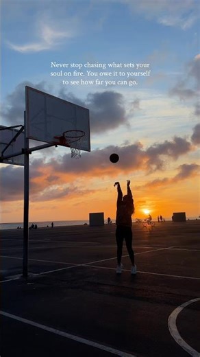Name a better place to get buckets 🏀🌅