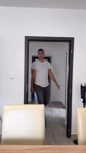 2.1K views · 584 reactions | Jen vtípeček❤️ #mama #materska #maminka #manzele #muz #tata #maminka #momlife #boymom #rodicovstvi | Kristymamareels | Facebook