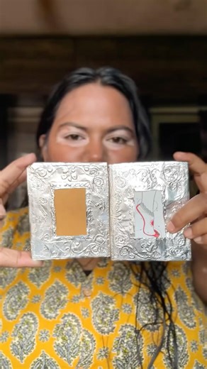 Antique photo frame using foil paper #trending #recycledart #artoftheday #framedartwork ‪@YouTube‬