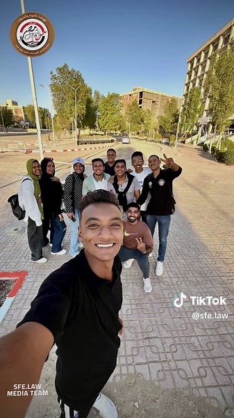 خلف كواليس اسرتنا 😂❤️ #طلاب من اجل مصر⚖️ #كليه –حقوق - جامعة-جنوب-الوادي #جامعه-جنوب -الوادي #قنا