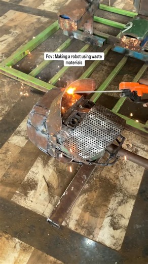Aftab Saifi on Instagram: "Pov : we made this robot using waste materials Check out our page for more @adityaxoart @aftabsaifi_art . . . [ , scrap art , artwork , metal art , scrap art , metal artist , Indian art , artist , scrap metal art ] . . #scrapart #metalart #indianartist #sculpture #sculptureoftheday metalartist metalartwork indianart wasteart character"