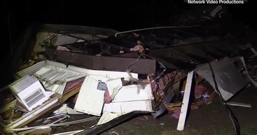 RAW: IL: CRAWFORD COUNTY TORNADO DAMAGE