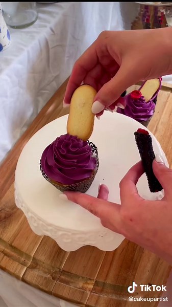 High Heel Shoe Cupcake Tutorial