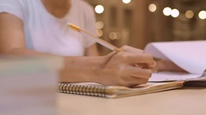 Masih Bingung Menulis Buku Monograf? Begini Caranya!