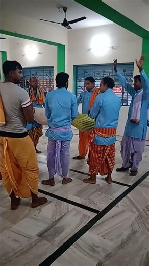 Rourkela sector 5#Radhakrishna mandir#sandhya Alati me sankirtan# jay ho#