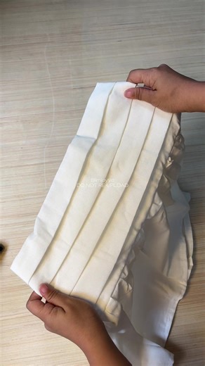 Stylish Linen Tube Top Outfit Ideas for Women