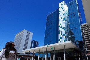 Funai exonera todos os diretores e paralisa serviços do órgão