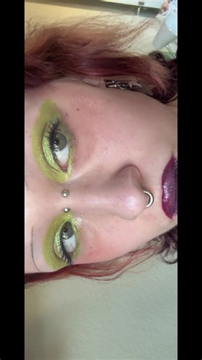 Maximalist Fashion and Makeup Tutorial