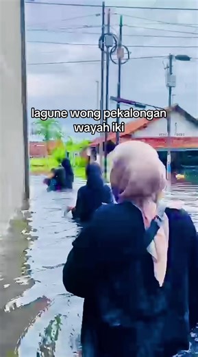 mohon maaf untuk dina ice tea blm bisa buka kembali sampai waktu yang belum ditentukan doakan semoga bisa surut secepatnya yaa, agar bisa buka kembali, stay safe semuanyaa🥰🤗 #fypシ #masukberanda #xybca #estehjumbo