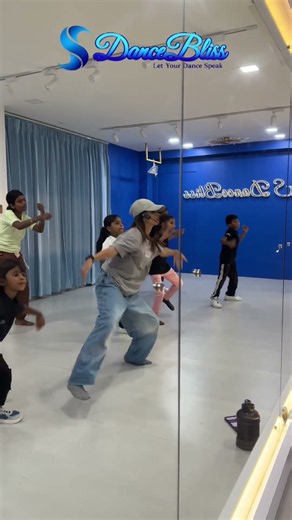 Tetema Dance Tutorial 💃🔥Learn the choreography step by step.#Shorts #Tetema #DanceTutorial #Dance