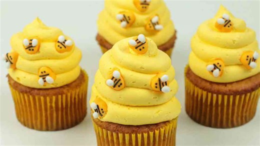 How to Make Bumblebee Cinnamon Honey Cupcakes with Honey Frosting