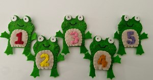 Five Green Speckled Frogs Finger Puppet Set - Etsy