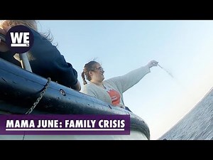 The Family Spreads Anna's Ashes in the Ocean | Mama June: Family Crisis