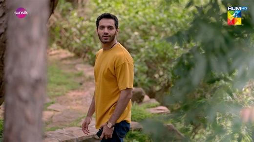 Acha Suno, Main Ne Abba Jan Ki Diary Poori Parhh Li Hai! Watch The 10th Episode Of #JinnKiShadiUnkiShadi Tonight At 8:00 PM, Only On #HUMTV Digitally Presented By Sunsilk #JinnKiShadiUnkiShadi #HUMTV #MominaDuraidProductions #SyedNabeel #SaifeHasan #WahajAli #SeharKhan #ArslanNaseer #RomaisaKhan #SidraNiazi #LaibaButt #SyedJibran #IrfanMotiwala #NadiaAfgan #TamkenatMansoor #ArbazKhan #AsifKhan #NabeelAhson | HUM TV