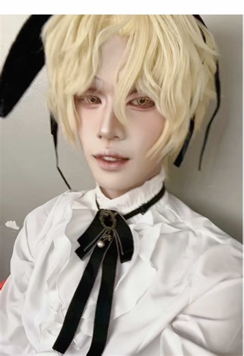 Alien Stage Cosplay Transition Featuring King Luka