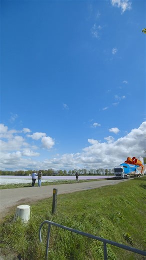 434K views · 3.1K reactions | Did someone order a new plane?! Our first brand-new A321 Neo is almost here! Stay tuned for more..  #KLM #RoyalDutchAirlines #A321Neo #ComingSoon | KLM Royal Dutch Airlines | Facebook