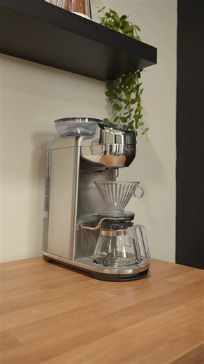 A machine that makes pour overs for you?! #coffee