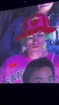 Random clips from Le Sserafim concert in Las Vegas 09/20/2025