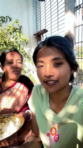 Mom is feeding me #minivlog #MaaMeye #dailyvlog #archa_cooking_and_vlog