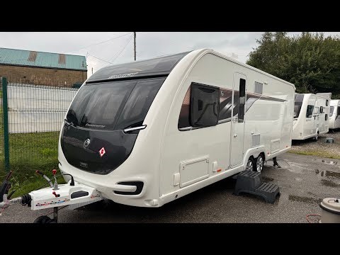 2018 Swift Conqueror 645