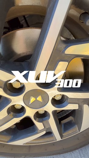 Con Mahindra dile adiós a la rutina 👋🏼. Tu próximo SUV es un XUV300 y está listo para cualquier aventura 😎. ✧ Motor 1.2 Turbo ✧ Consumo de hasta 17,5 Km/L✧ Radio Touch de 9’’ con Android Auto y Apple CarPlay✧ Hasta 6 AirbagsY mucho más 👀. !Súbete hoy! | Mahindra Chile