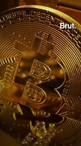 292K views · 1.1K reactions | À quoi ça sert, pourquoi on en parle autant, qu'est-ce qui pousse les grands patrons à y investir autant d'argent… 8 questions très simples sur le Bitcoin. | Brut | Facebook