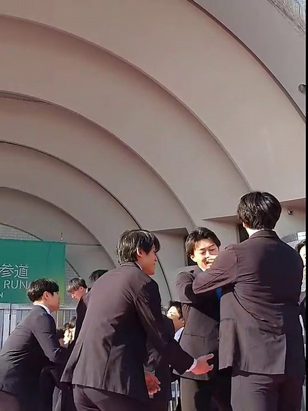 ◆「渋谷・表参道　MOMAN'S RUN」にチアリ―マンズ登場