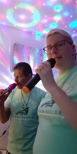 Eines der besten Geschenke in meinem LIVE. Danke, Weisser Engel team2024! Für deine Unterstützung für meine Inhalte. #tiktoklive #livehighlights #livegift #swan #schwan