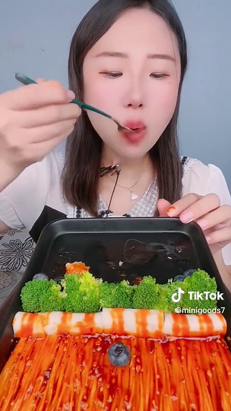 #eating #eat #fyp #asmrsounds #asmr #asmrvideo #food #CapCut