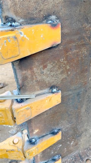 How Is Double Welding Rods Welding? 🤔 | Strong or risky? #DoubleWelding #WeldingTest #WeldingTips