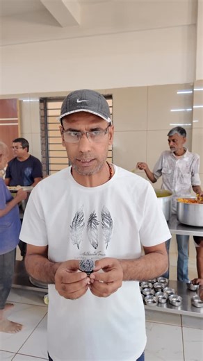 Social Media Ashram on Instagram: "Birthday Nimite Bhojan Prashadi no Sahyog #popatbhai_charitable_foundation #teampcf #socialmediaashram #help #helpothers"