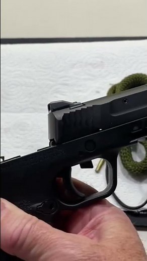 Fix M &P Shield EZ Stuck Slide (EASY FIX!!)