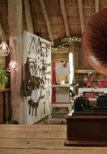 The Repair Shop S04:E12 - Miners Lamp, Rug Covered Armchair, Antique Music Machine