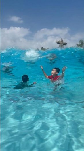 Disney’s Typhoon Lagoon Wave Pool POV Tidal Wave