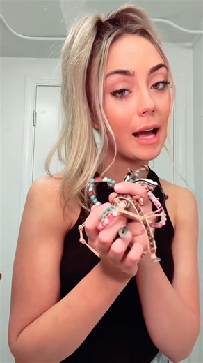 WARDROBE TIPS TO LIVE BY 👗✨ These wardrobe hacks will change your life! 🧥💡 From essentials to styling tricks, make every outfit count! 👚💯 #wardrobetips #stylehacks #fashiontips #outfitinspo #fashionstyle #wardrobestaples #closetgoals #fashionista #lifestylehacks #dailyfashion | Hannah And James Austin