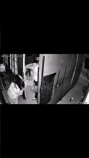 Haunted House Reactions! #ghost #ghostreaction #hauntedhouse #scary #funny #caughtoncamera