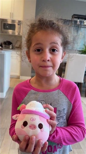 Kids Learn Kindness | Saying Thank You and Appreciating Help