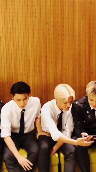 this whole vlive- #ateez #vlive #live #san #choisan #wooyoung #jungwooyoung #woosan #kpop #fyp