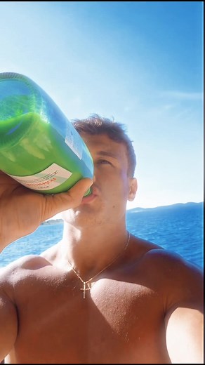 Dangers of Drinking Raw Milk Explained