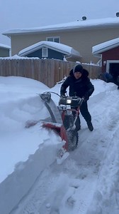 From shovel to snow blower… They said just push it. nobody said it would fight back. ❄️😆 #snowblower #snowremoval #whitehorseyukon #bordzer | Bord Zer