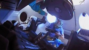 142K views · 5.7K reactions | Expedition 58 crew members enter the SpaceX Crew Dragon for the first time after opening the hatch at 8:07 a.m. EST today. https://go.nasa.gov/2NC3DdO | International Space Station | Facebook